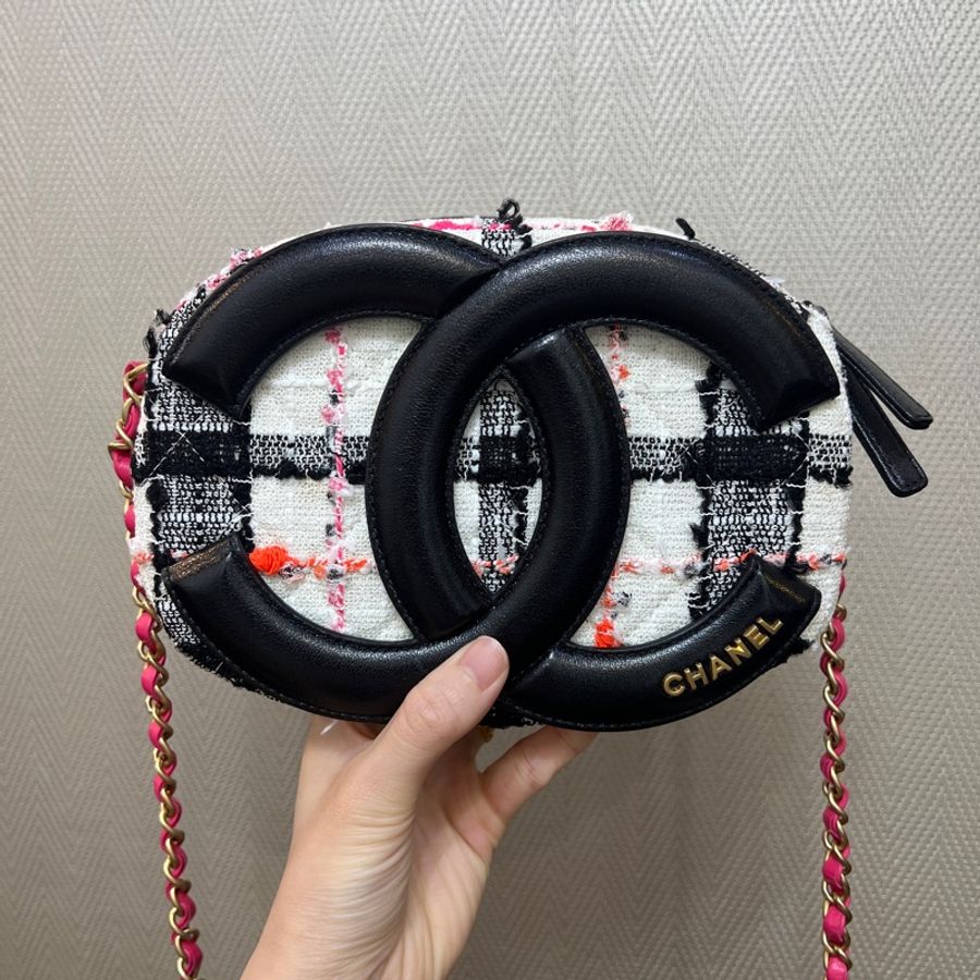Chanel 毛呢霧金釦斜背相機包AS1757-0
