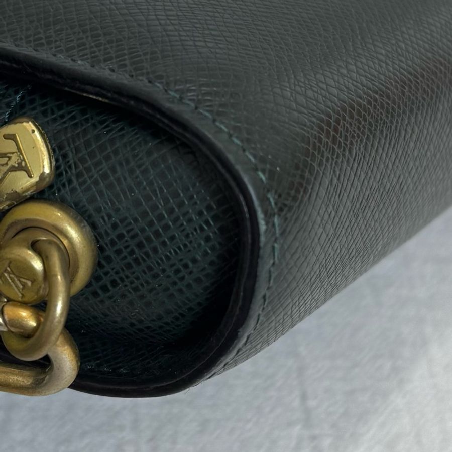 Louis Vuitton 墨綠色手拿包-12