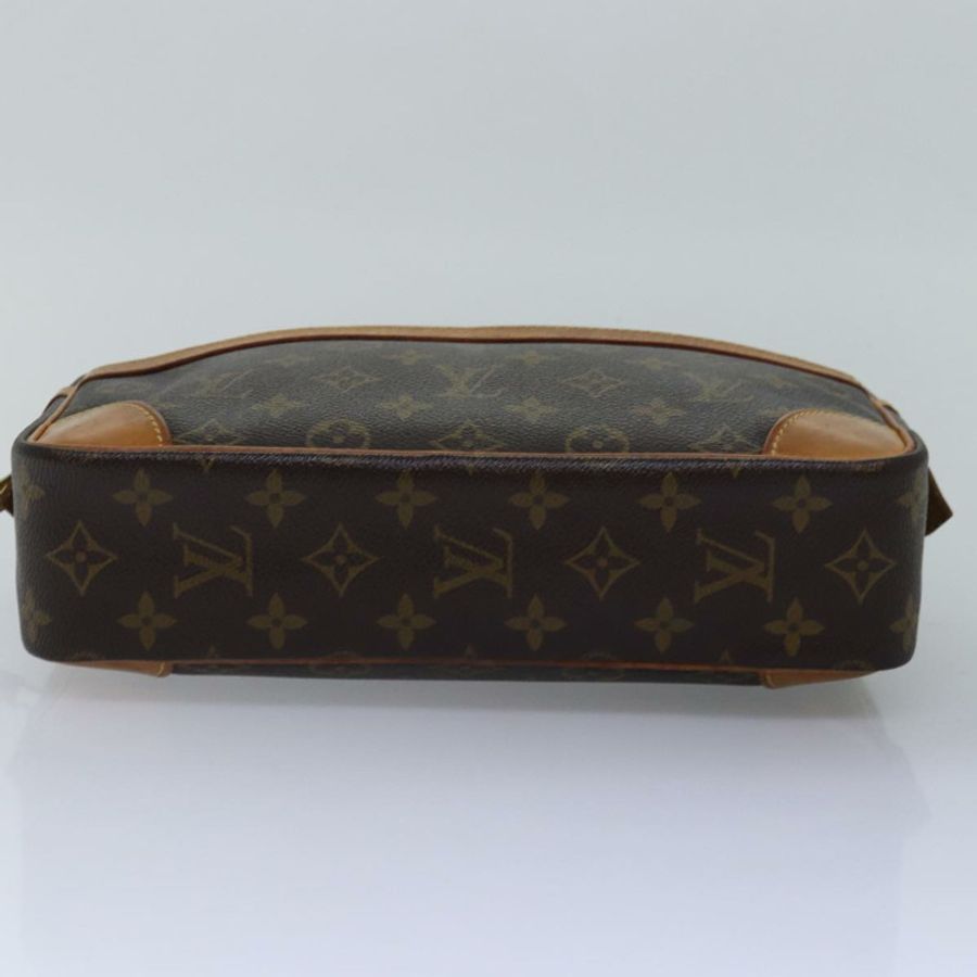 【日本直送】路易威登 Monogram Compiegne 28 手拿包 M51845 LV 正品 am6409-5