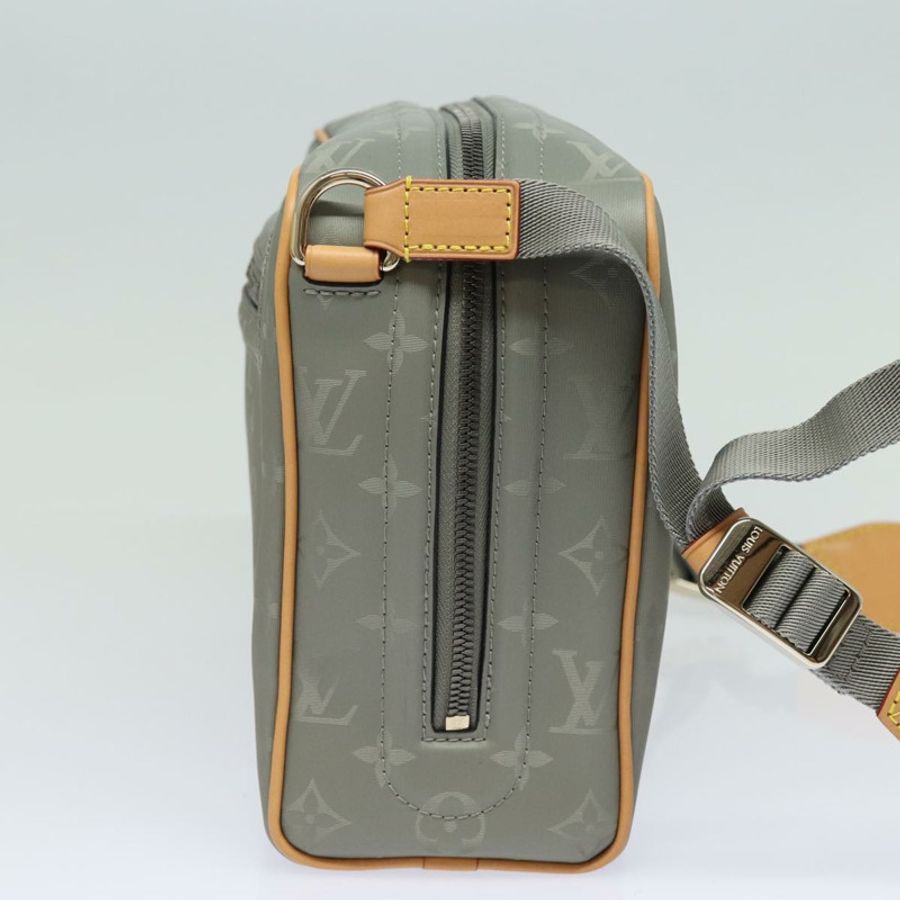 【日本直送】路易威登 Monogram 鈦金屬相機包/單肩包 灰色 M43884 正品 79277SA-3