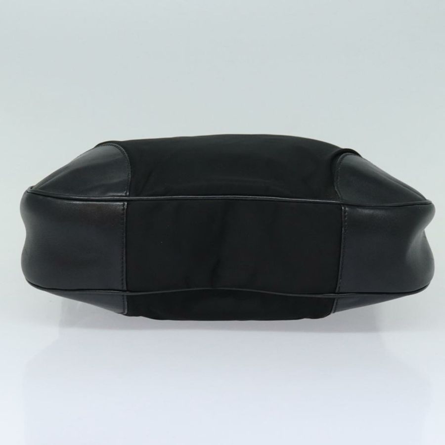 【日本直送】PRADA 黑色尼龍單肩包 正品 am6640-4