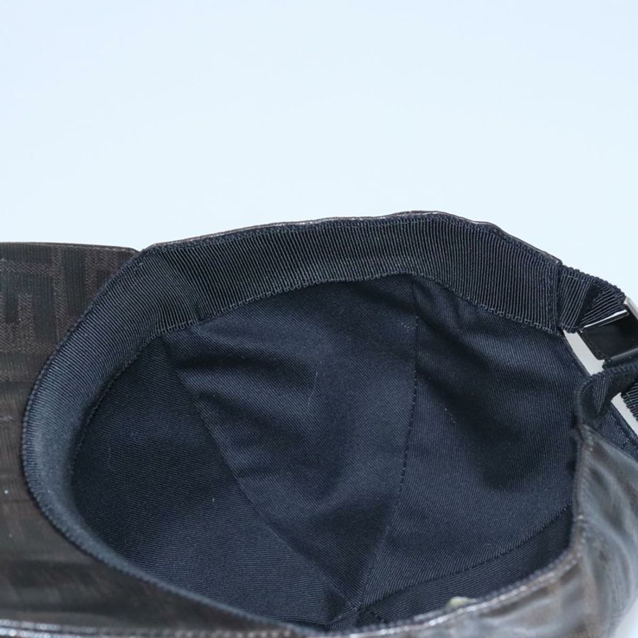 【日本直送】FENDI Zucca 帆布帽黑褐色正品 am7434-10
