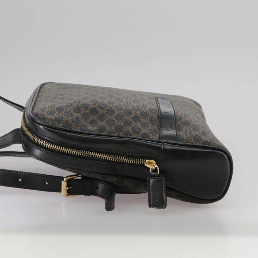 【日本直送】CELINE Macadam帆布雙肩包 PVC皮革 黑色 銀色 正品 105774-2