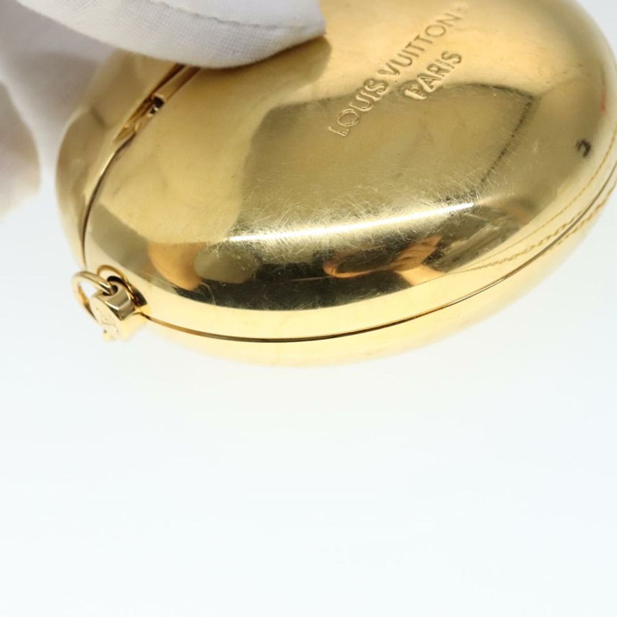 【日本直送】路易威登 AirPods 保護殼 金屬金色 M01316 LV 正品 110737-16