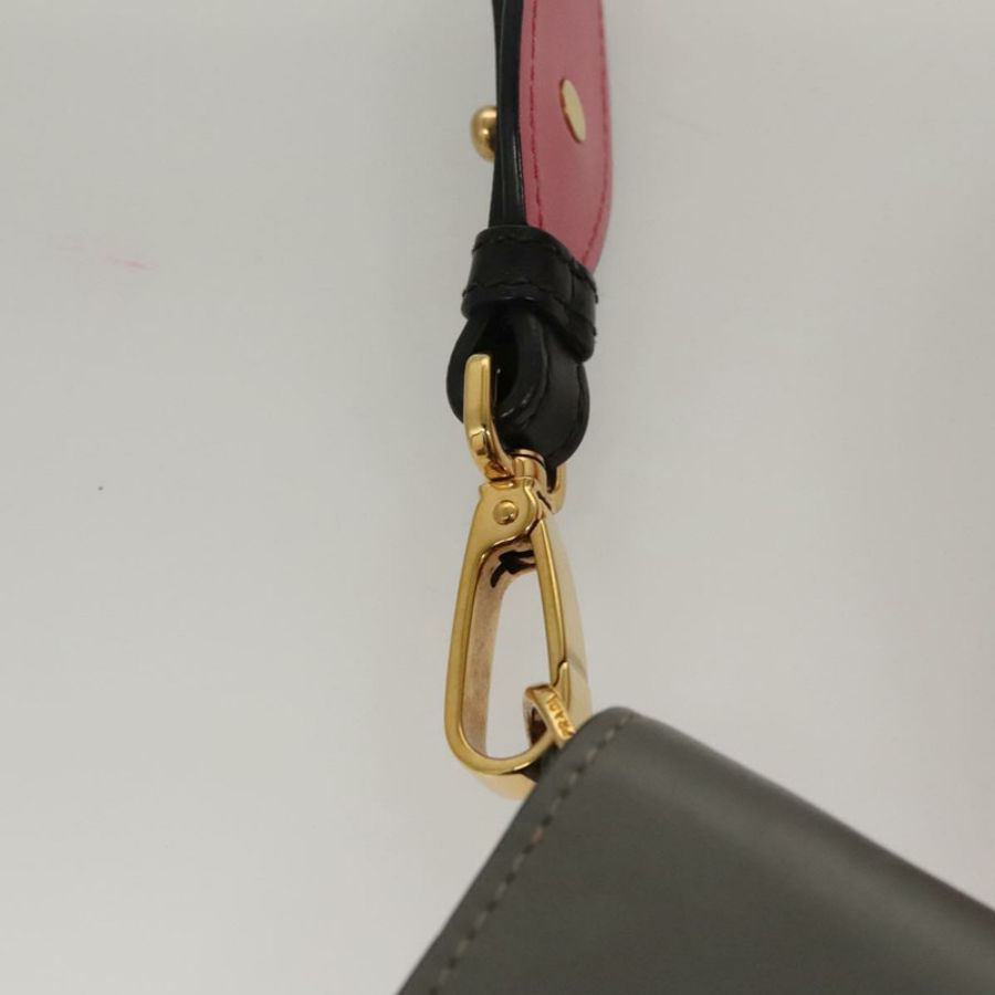 【日本直送】PRADA 鏈條單肩包 皮革 灰色 金色 正品 bs23951-18