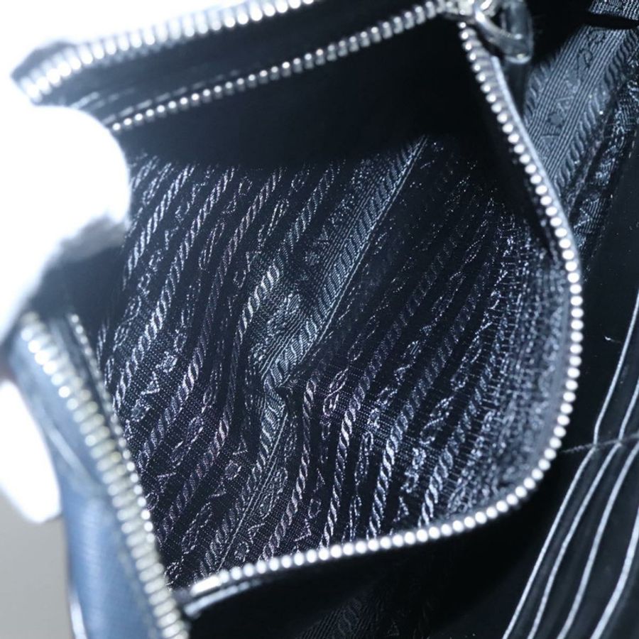 【日本直送】PRADA 手拿包 Safiano 皮革 海軍藍 銀色 正品 BD1408-22