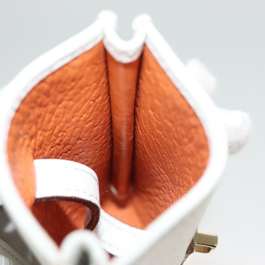 【日本直送】Salvatore Ferragamo Gancini 白色真皮手拿包 Auth KD566-19