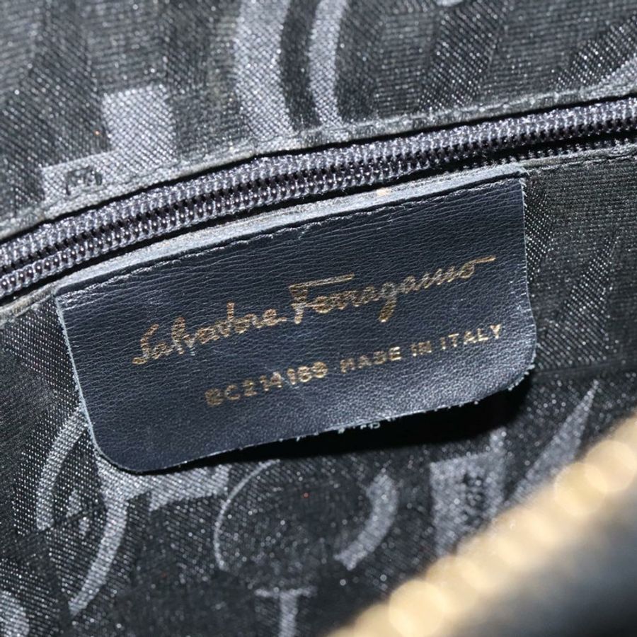【日本直送】Salvatore Ferragamo Gancini 皮革肩背包 黑色 金色 正品 117541-11