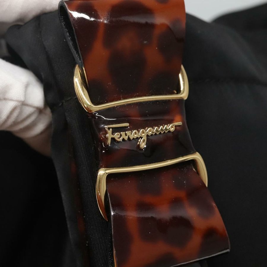 【日本直送】Salvatore Ferragamo 肩背包 尼龍 黑色 金色 正品 118189-9