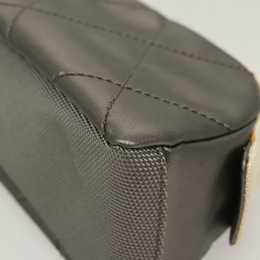 【日本直送】香奈兒雙色手拿包 PVC 皮革 灰 CC Auth BA1250-13