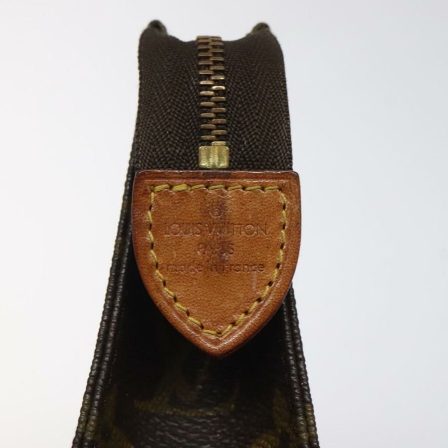 【日本直送】路易威登 Monogram Poche Toilette 15 手拿包 M47546 LV Auth am8106-7