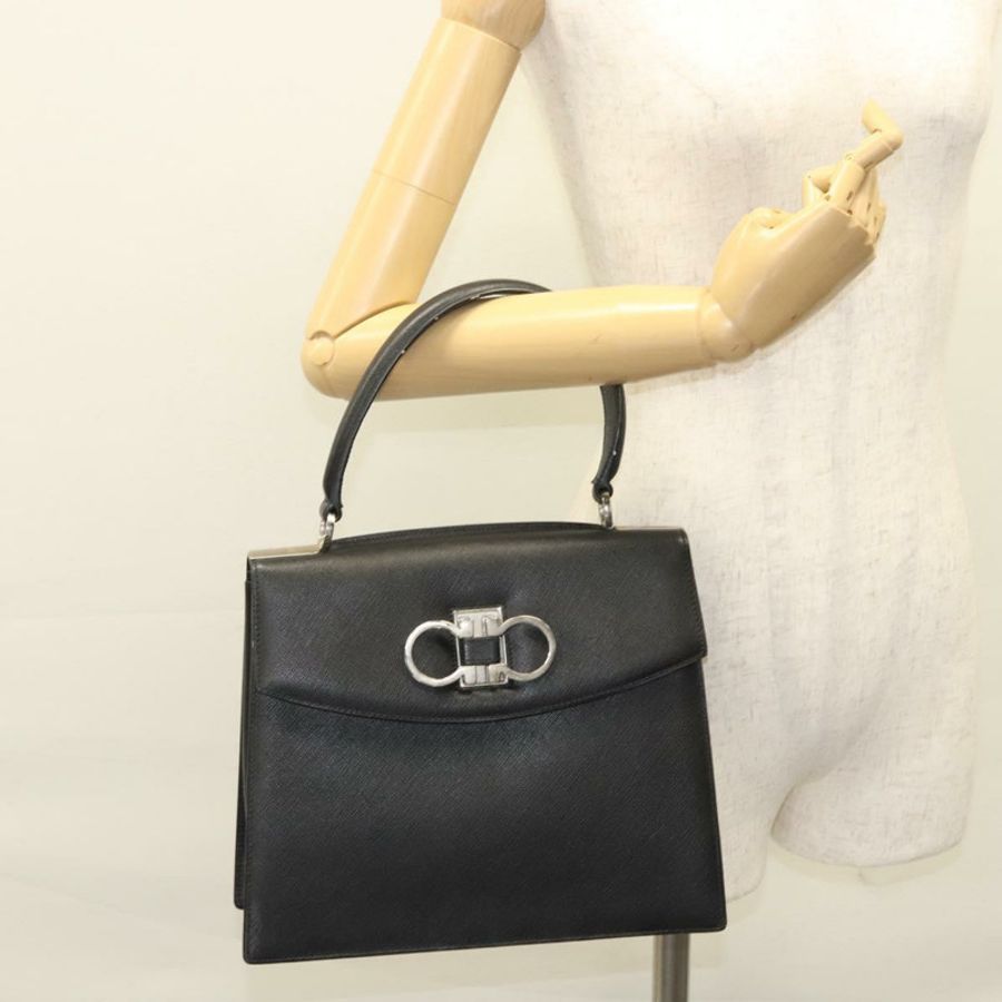 【日本直送】Salvatore Ferragamo Gancini 手提包 皮革 黑色 銀色 正品 119734-22
