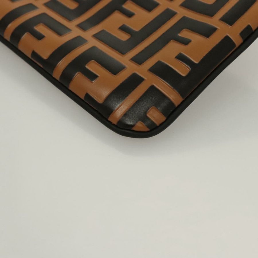【日本直送】FENDI Zucca帆布三層手拿包 黑色 棕色 紅色 正品 ac3770-6