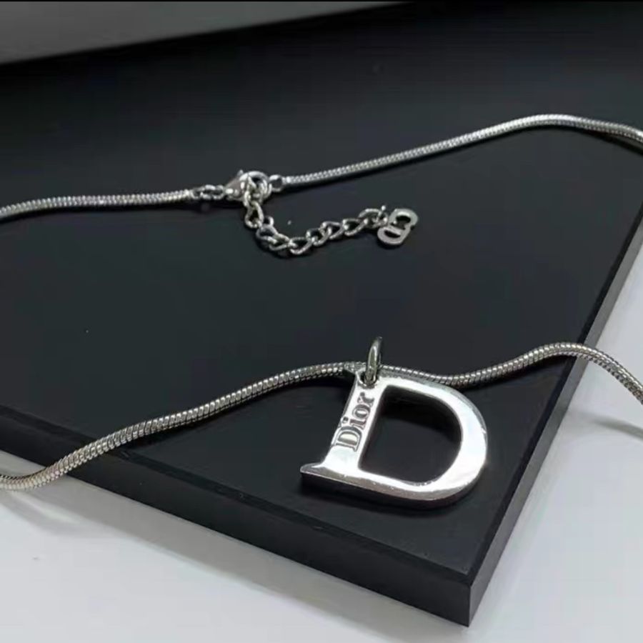 Dior • 迪奧字母吊墜銀項鍊-1