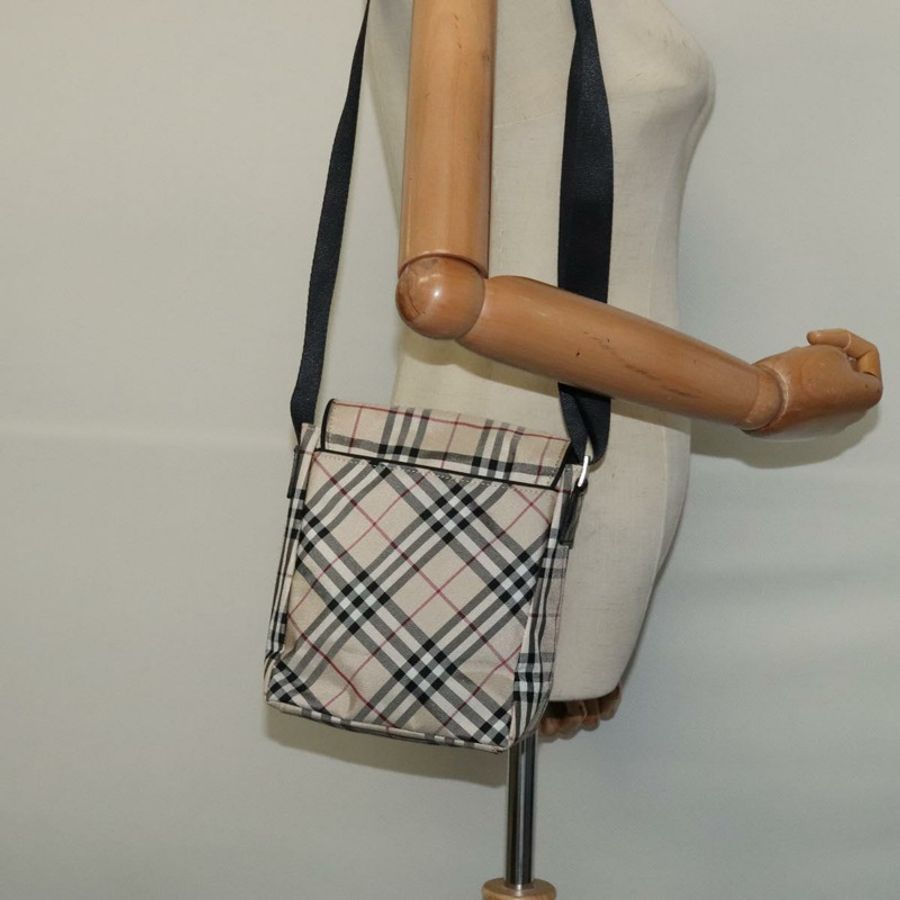 【日本直送】BURBERRY Nova 格紋藍標單肩包 尼龍 米色 銀色 正品 kk460-18