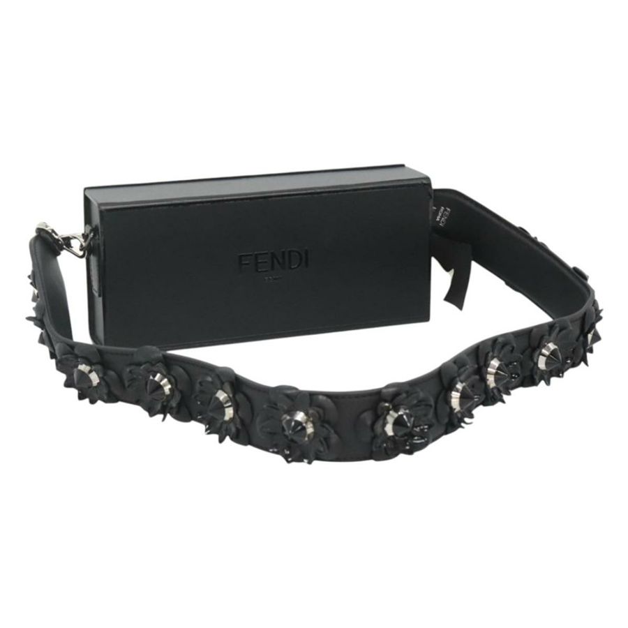 【日本直送】FENDI Box 肩背包 皮革 黑色 銀色 正品 hk2491-0
