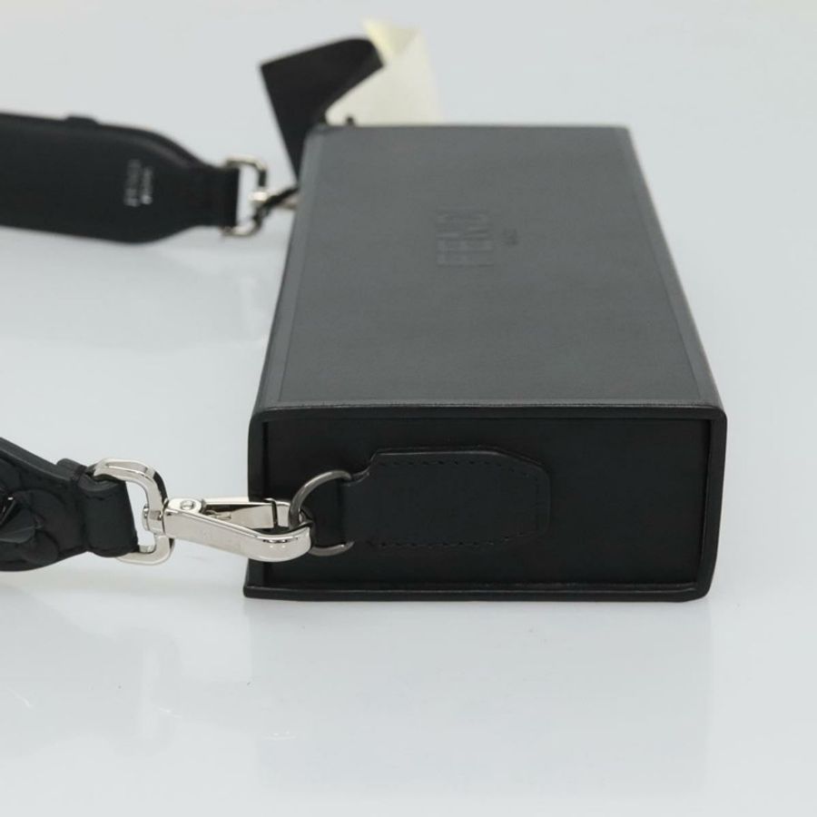 【日本直送】FENDI Box 肩背包 皮革 黑色 銀色 正品 hk2491-3