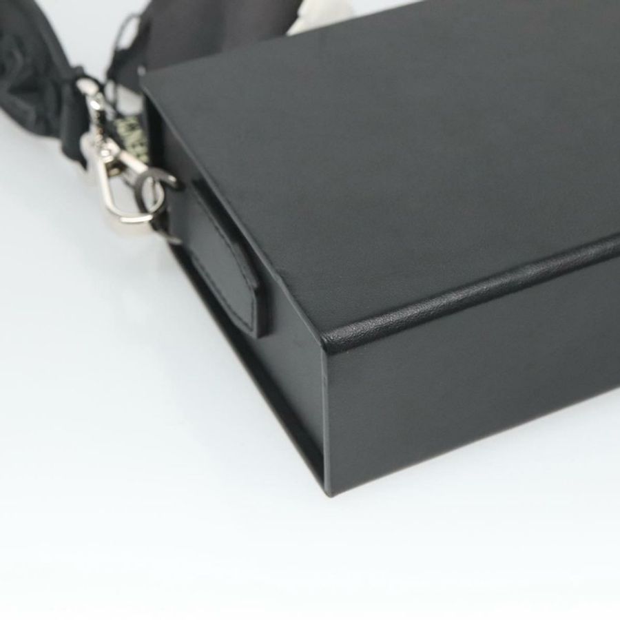 【日本直送】FENDI Box 肩背包 皮革 黑色 銀色 正品 hk2491-15