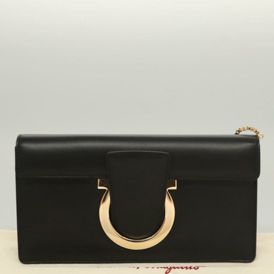 【日本直送】Salvatore Ferragamo Gancini 鏈條肩背包,黑色皮革,金色,正品,貨號 120981-11
