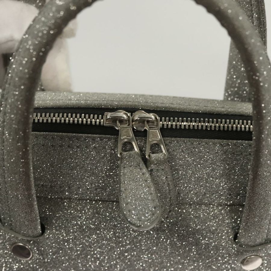 【日本直送】BALENCIAGA 三角形旅行包 XS 手提包 皮革 兩用 銀色 531048 正品 121086-9