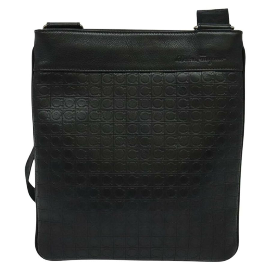 【日本直送】Salvatore Ferragamo 黑色銀色皮革肩背包 正品 BA2153-1