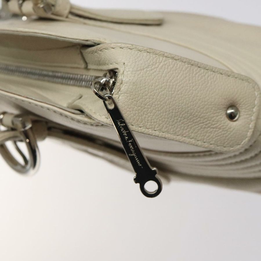 【日本直送】Salvatore Ferragamo Gancini 單肩包 皮革 白色 銀色 正品 BD2130-17