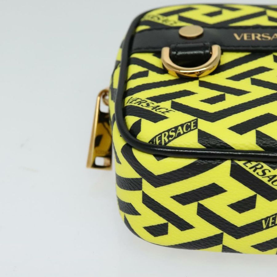【日本直送】VERSACE PVC 黃金色手拿包 Auth bs26250-6