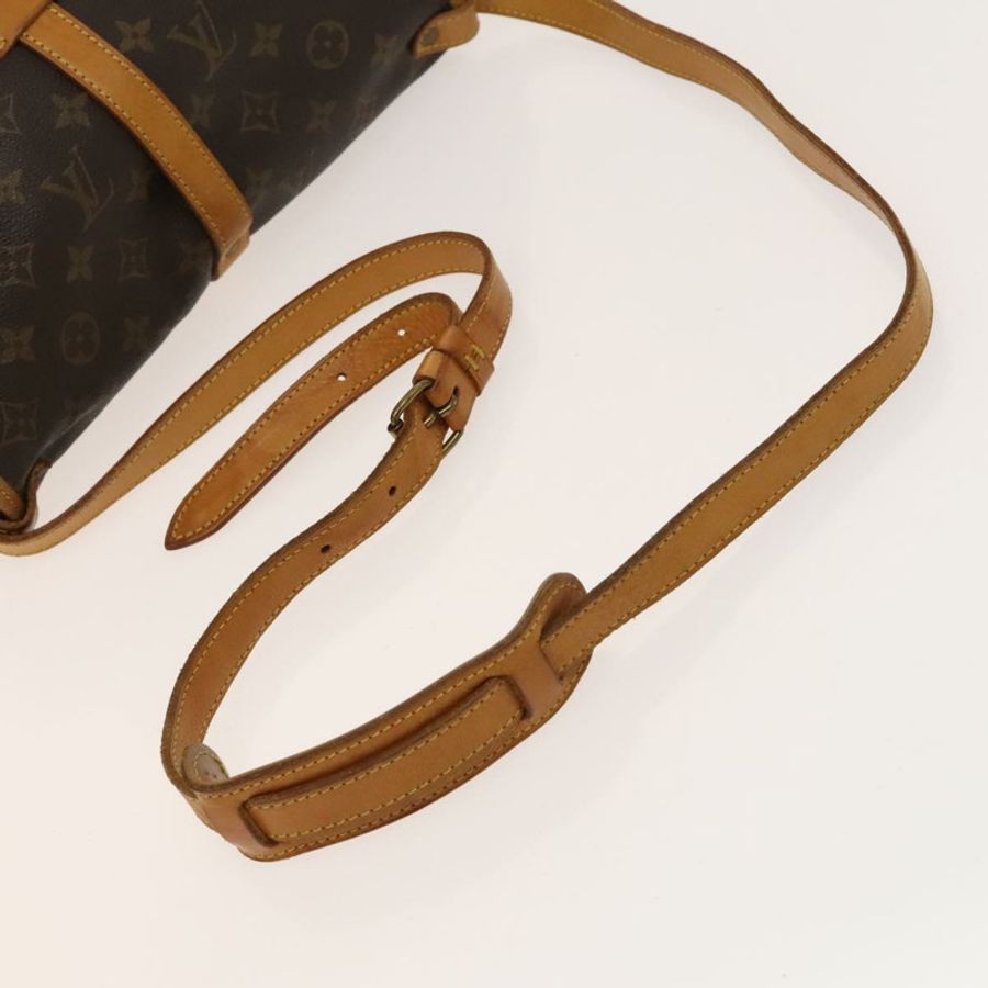 【日本直送】路易威登 Monogram Saumur 30 肩背包 M42256 LV Auth am8612-6