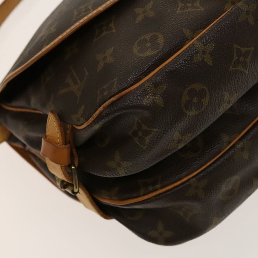 【日本直送】路易威登 Monogram Saumur 30 肩背包 M42256 LV Auth am8612-10