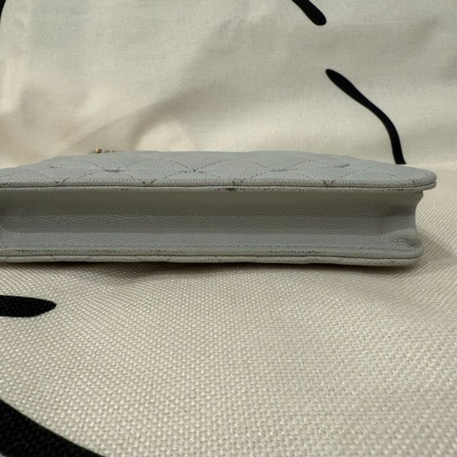 CHANEL - 淺灰色荔枝皮菱格紋金釦金幣WOC-8