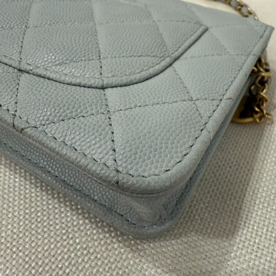 CHANEL - 淺灰色荔枝皮菱格紋金釦金幣WOC-12
