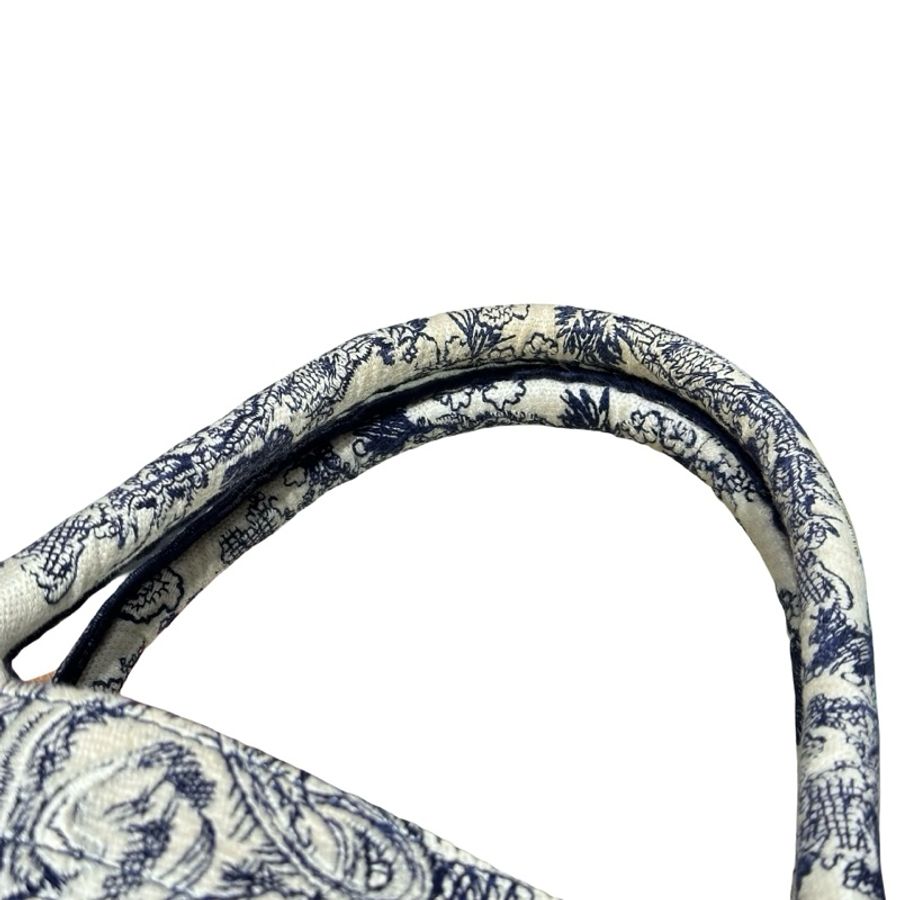 DIOR BOOK TOTE MEDIUM-9