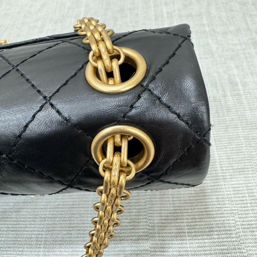 香奈兒 Chanel 2.55黑金mini 油臘牛皮 單肩背包 斜背包-21
