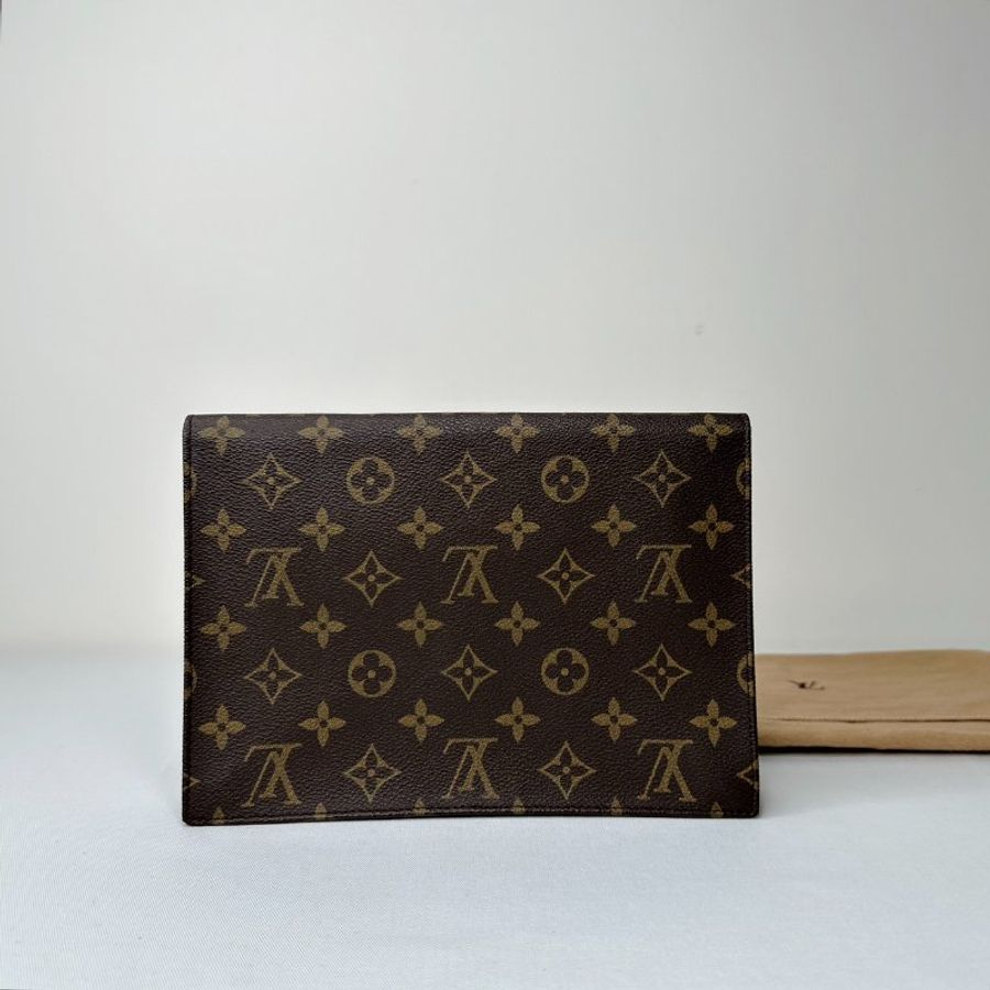 LV Pochette 23老花手拿包-1