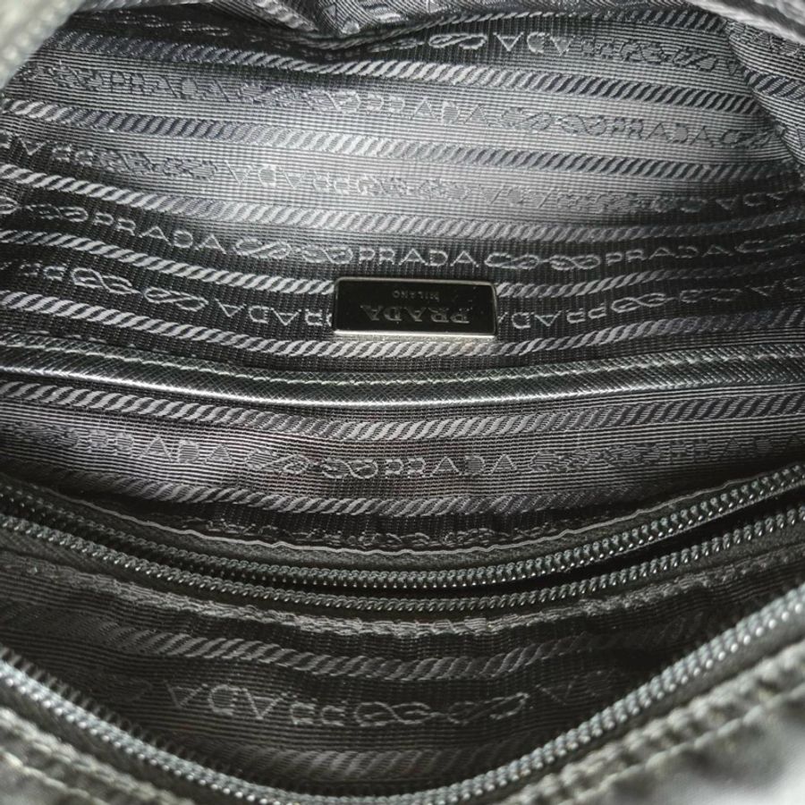 Prada 鉚釘單肩包-4