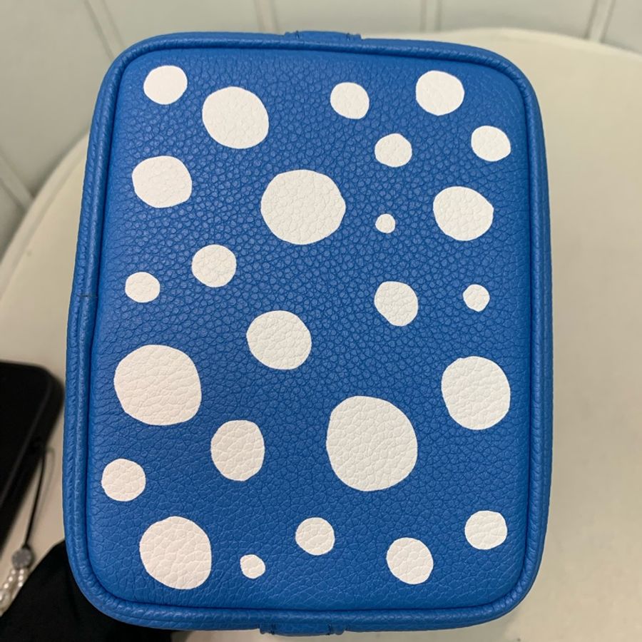 LV 白色波點藍色水桶包 I399WH-5