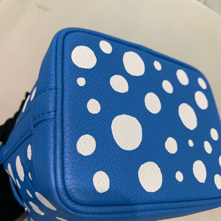 LV 白色波點藍色水桶包 I399WH-7