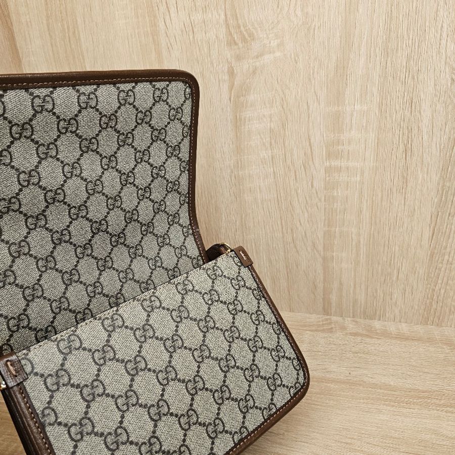 [高CP必買耐看包❣️] Gucci 咖色Interlocking Mini斜背包-6