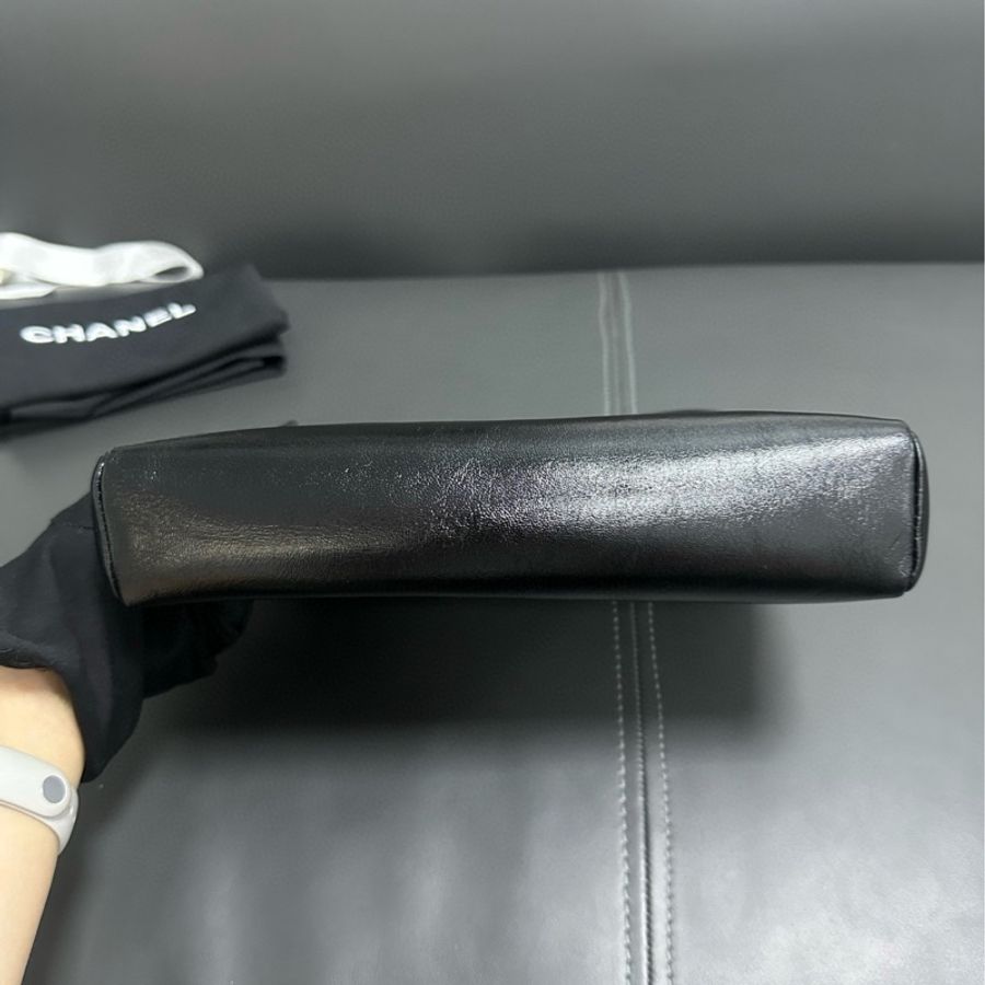 Chanel 31 bag mini 黑金油蠟羊皮 全新-12