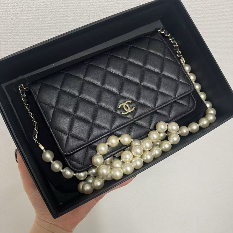 「JL精品代購」95新 香奈兒黑金羊皮穿珍珠鏈條woc-0