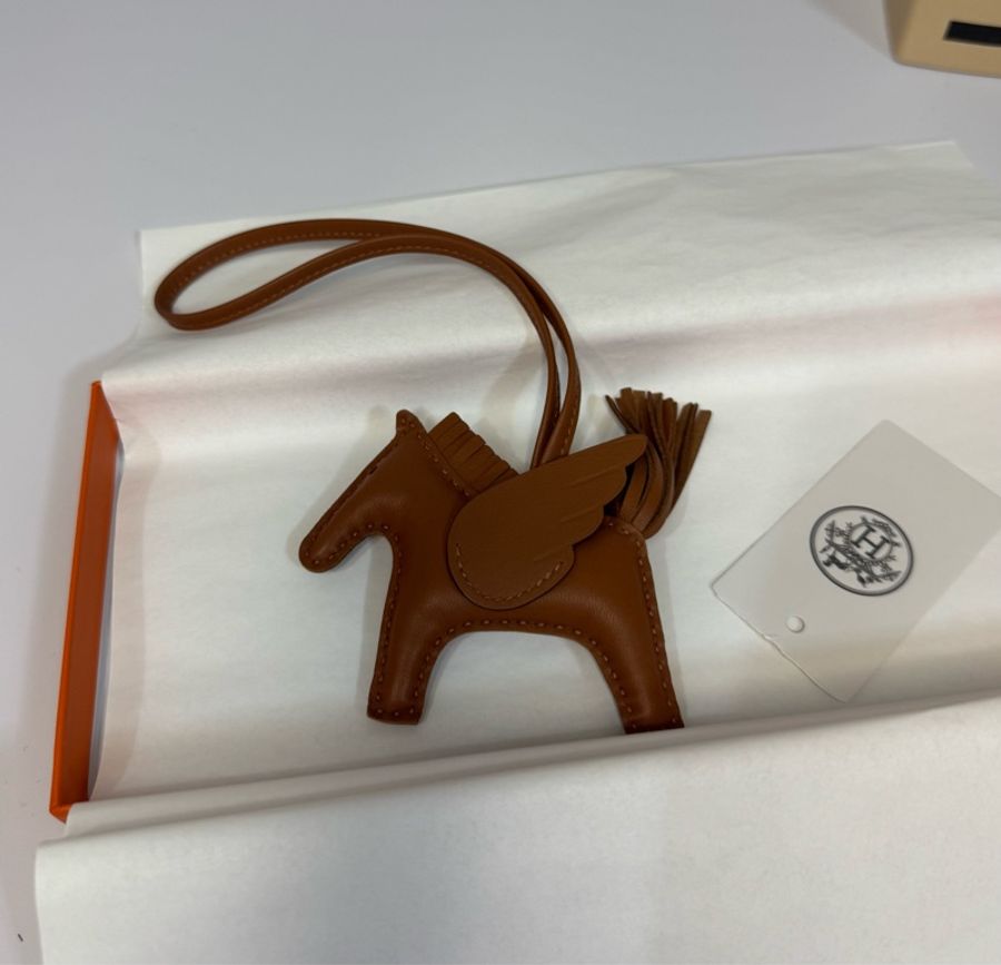 🐴經典愛馬仕小馬 Hermès 棕色小飛馬 pm 全新離櫃-1