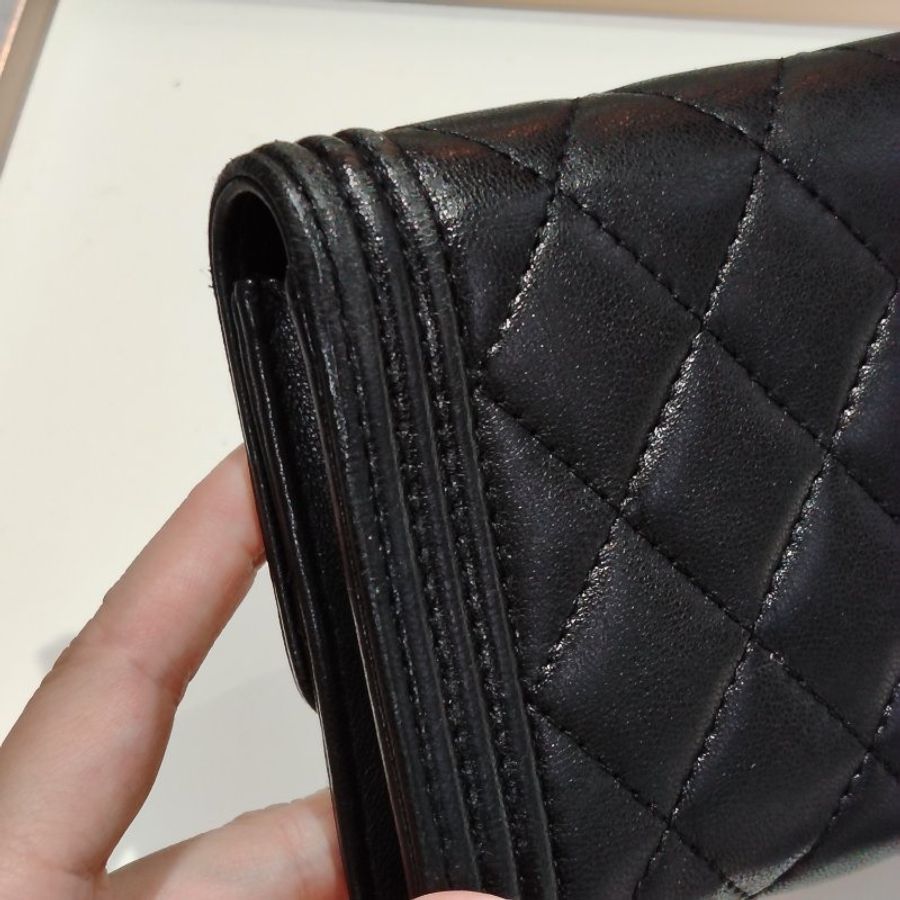 CHANEL LeBoy 黑金菱格長銀包 Black Lambskin Wallet-10