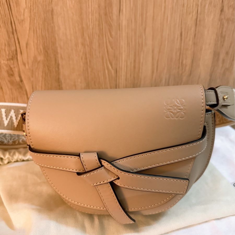 專櫃正品 LOEWE Mini Gate Dual bag Sand 小牛皮灰米色系-10