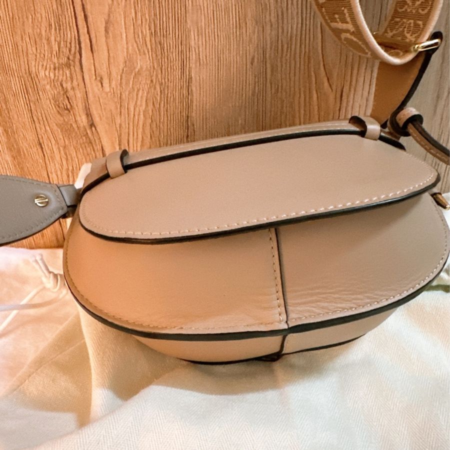 專櫃正品 LOEWE Mini Gate Dual bag Sand 小牛皮灰米色系-13