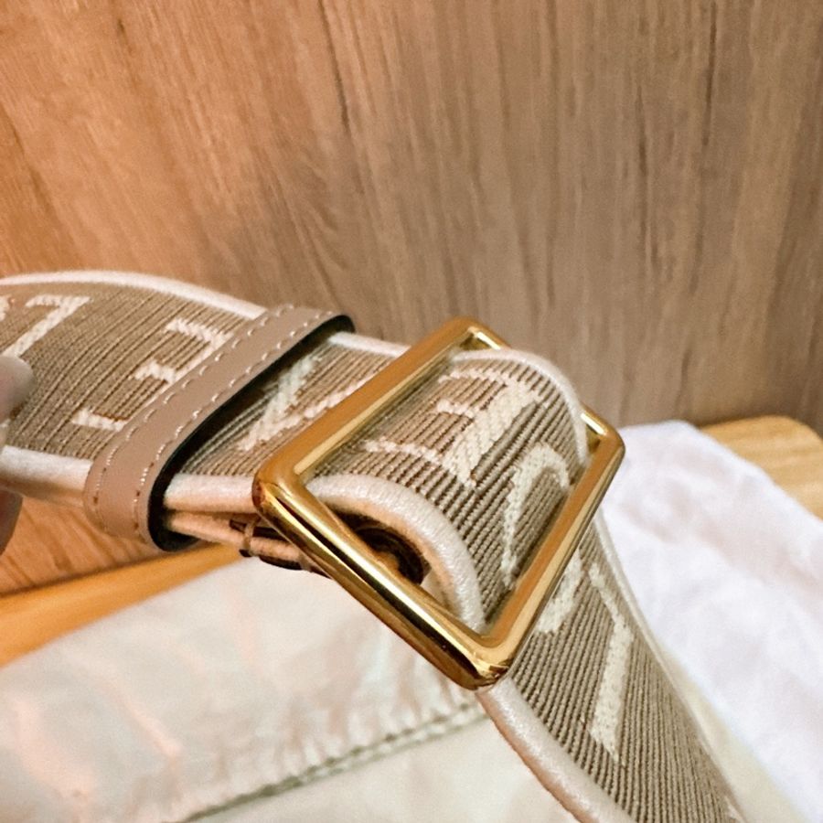 專櫃正品 LOEWE Mini Gate Dual bag Sand 小牛皮灰米色系-29