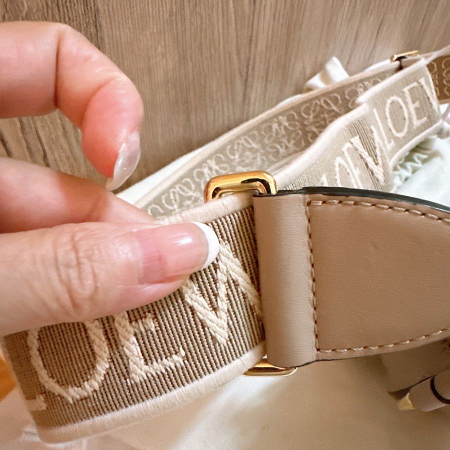 專櫃正品 LOEWE Mini Gate Dual bag Sand 小牛皮灰米色系-43