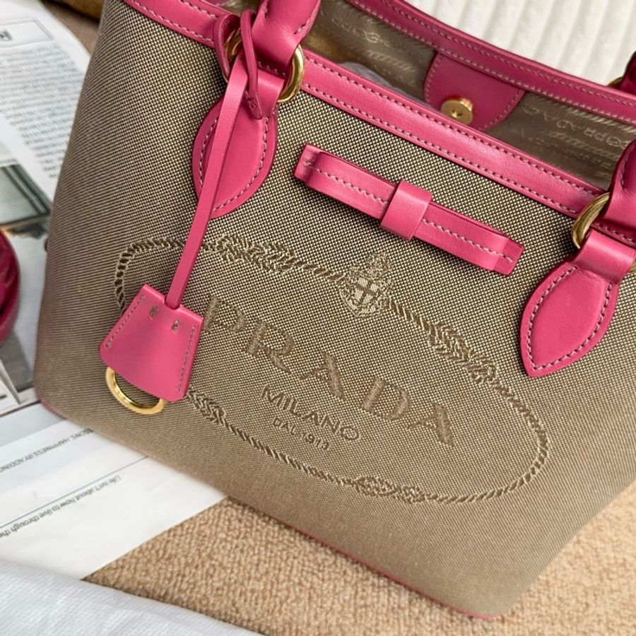【近新閒置品】PRADA普拉達 字母刺繡大logo焦糖色拼粉色手提斜背水餃包-4