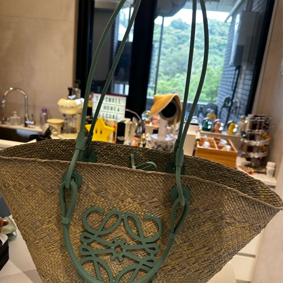 Loewe湖水綠草編大包-2