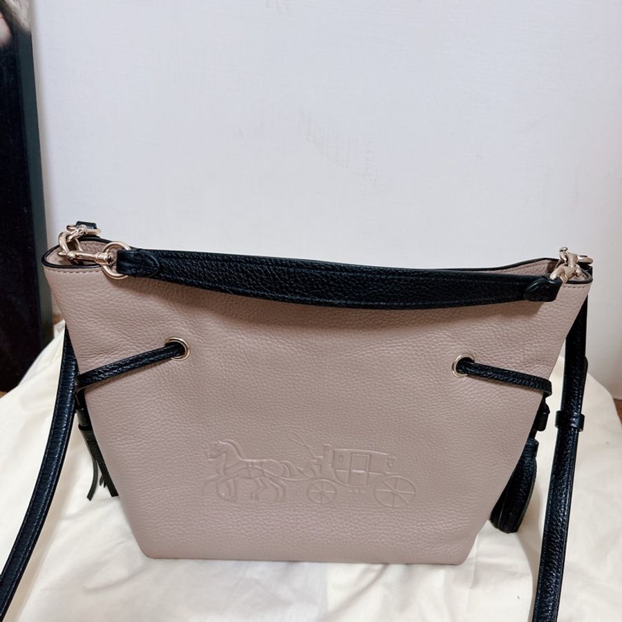 coach 豆沙色手提斜背兩用包-1