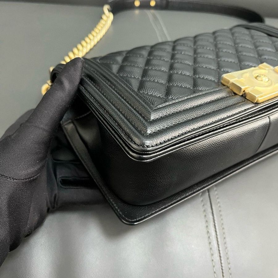 Chanel medium Boy-8